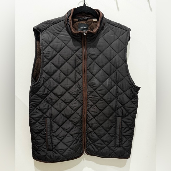Tahari Other - Tahari Men's Quilted Dark Brown Vest